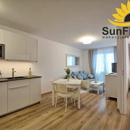 Sunflowers Apartament Morski W Kolobrzegu * كولوبرزيغ